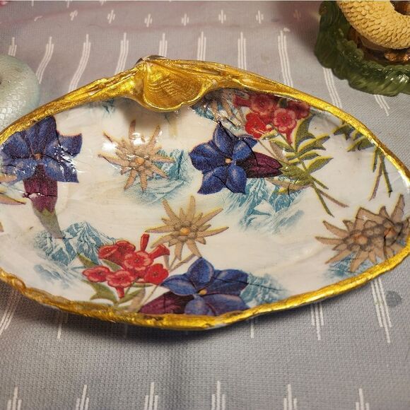 DECOUPAGE TRINKET DISH   - Picture 3 of 8